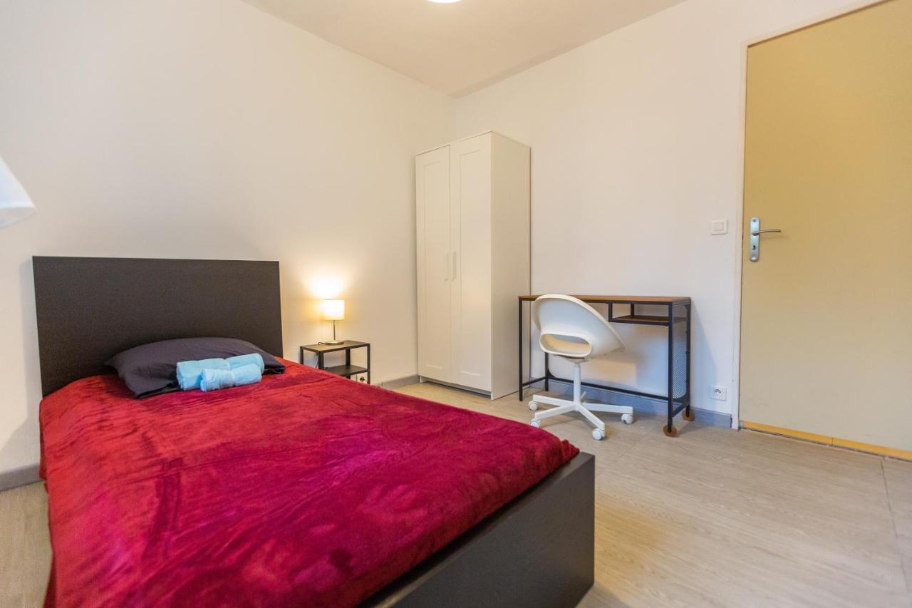 Superbe T4 Renove Spacieux Avec Stationnement Libre Et Gratuit Apartment Марсилия Екстериор снимка