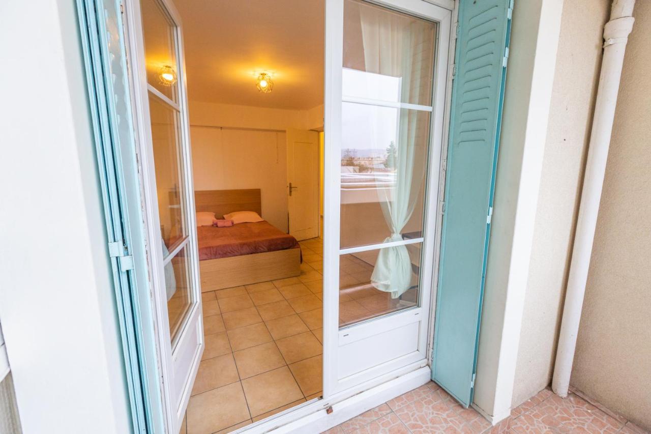 Superbe T4 Renove Spacieux Avec Stationnement Libre Et Gratuit Apartment Марсилия Екстериор снимка
