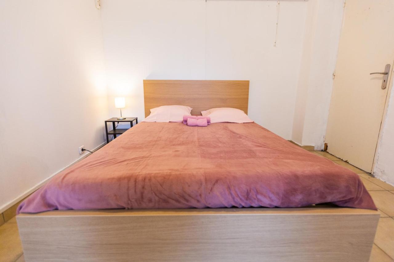 Superbe T4 Renove Spacieux Avec Stationnement Libre Et Gratuit Apartment Марсилия Екстериор снимка