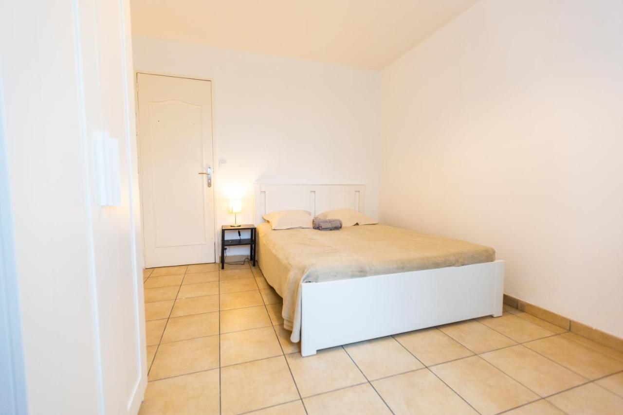 Superbe T4 Renove Spacieux Avec Stationnement Libre Et Gratuit Apartment Марсилия Екстериор снимка