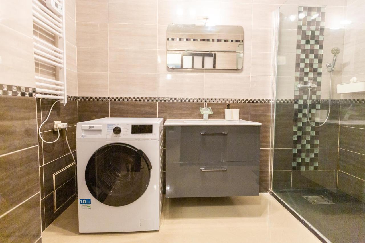 Superbe T4 Renove Spacieux Avec Stationnement Libre Et Gratuit Apartment Марсилия Екстериор снимка