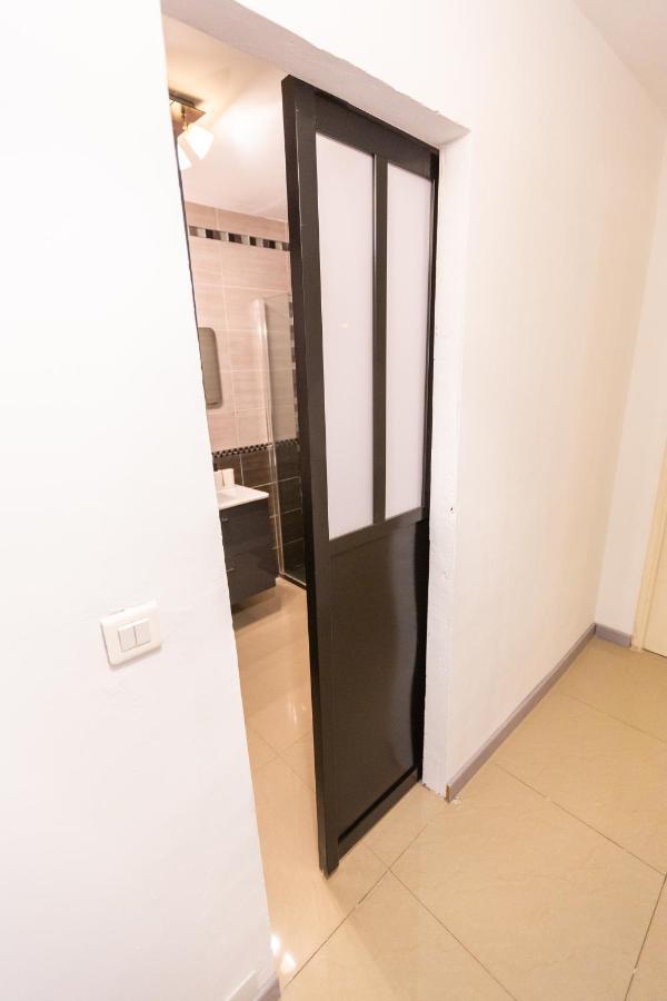 Superbe T4 Renove Spacieux Avec Stationnement Libre Et Gratuit Apartment Марсилия Екстериор снимка