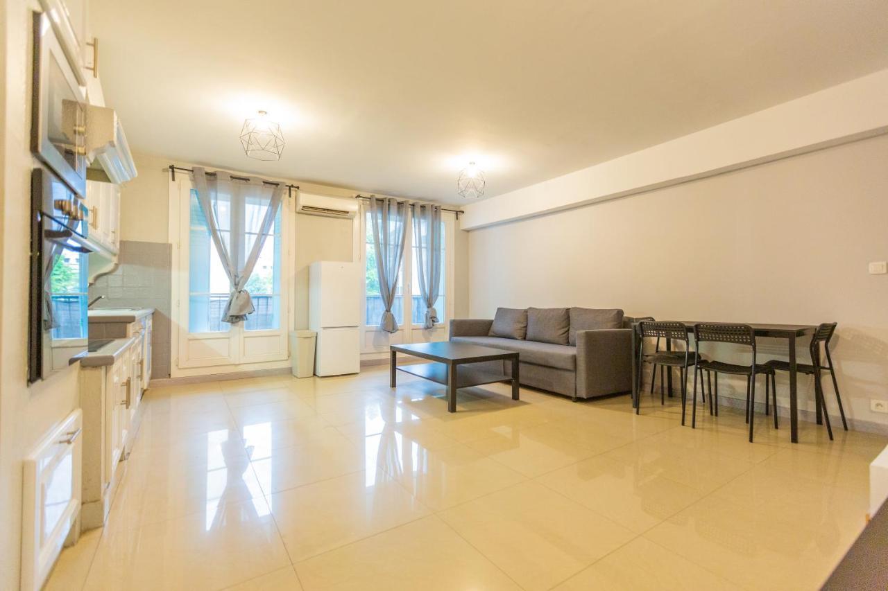 Superbe T4 Renove Spacieux Avec Stationnement Libre Et Gratuit Apartment Марсилия Екстериор снимка