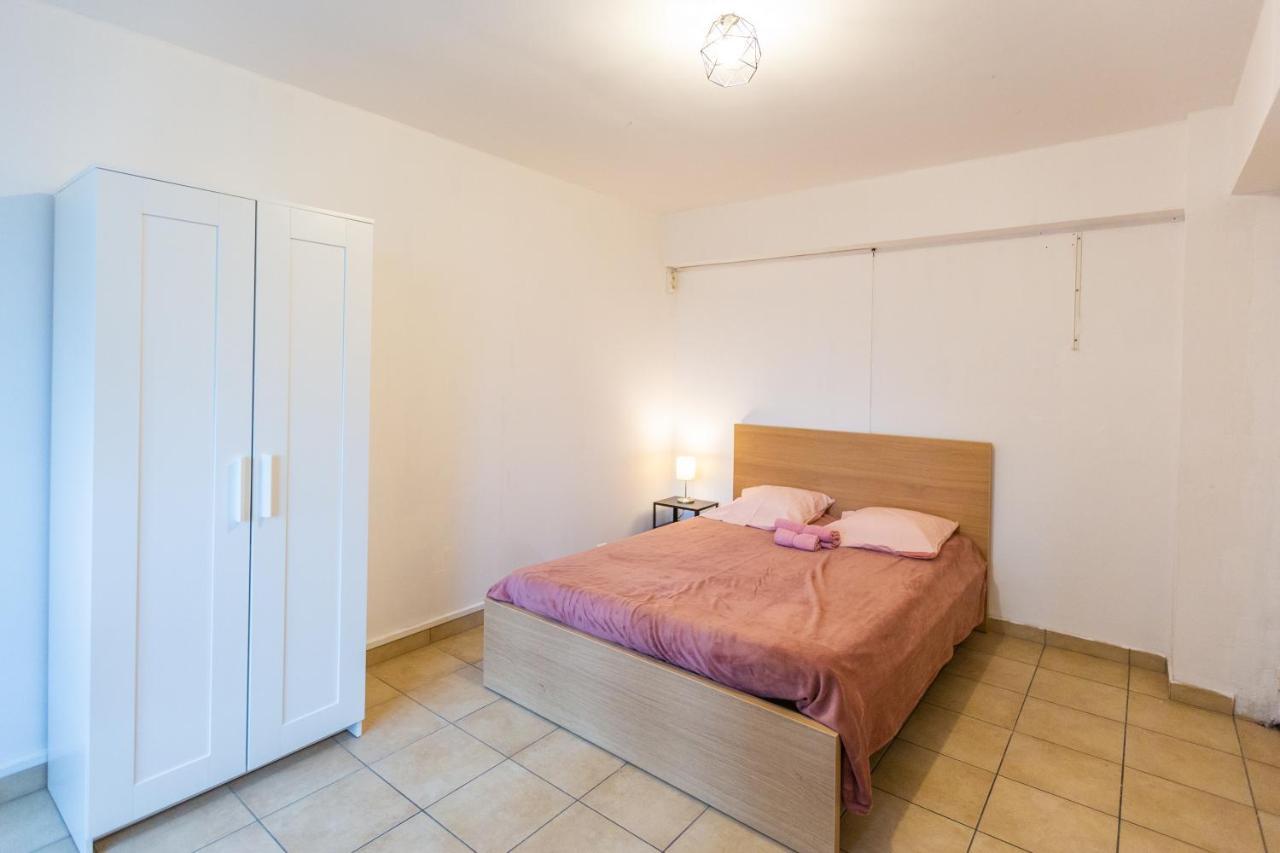 Superbe T4 Renove Spacieux Avec Stationnement Libre Et Gratuit Apartment Марсилия Екстериор снимка